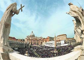 Holy week: The crowd on St Peter's square during a papal mass as part of the Palm Sunday celebration at the Vatican