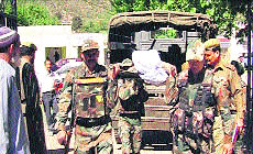 A Pakistani intruder was shot dead by Indian soldiers in Rajouri district on Sunday night. 