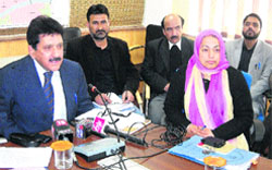 Srinagar Municipal Commissioner GN Qasba addresses mediapersons in Srinagar on Tuesday.
