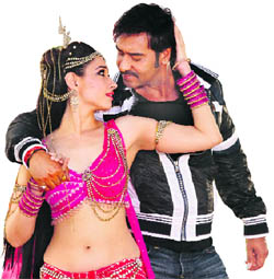 Tamannaah Bhatia & Ajay Devgn