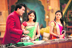 Gopi and sandhya on Masterchef Kitchen ke superstars