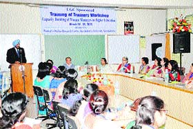 Vice-Chancellor Lt-Gen (retd) DDS Sandhu addresses a training workshop for women at Kurukshetra University
