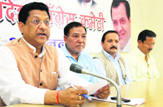 Suryakant Dhasmana, vice-president of the Uttarakhand Congress, addresses a press conference in Dehradun on Tuesday.