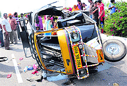 Eight persons, including children, were injured in an accident involving two auto-rickshaws and a bus on the Attari road in Amritsar on Wednesday