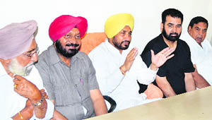Congress leader Charanjit Singh Channi addresses party leaders at Congress Bhawan in Ludhiana on Wednesday. 