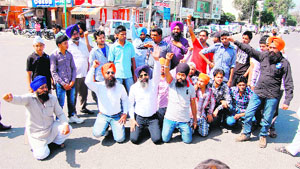 Activists of the Sikh Youth Council stage a protest against the ban on Punjabi film Sadda Haq in Amritsar on Friday.