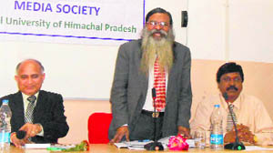 Dr PJ Sudhakar, ADG (News), AIR, delivers a lecture on news writing and reporting techniques at the Central University of Himachal  Pradesh, Shahpur, on Saturday. 