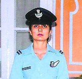 Flight Lieutenant Nivedita Choudhary followed her dream to scale the highest peak against all odds. She is the first woman from Rajasthan to achieve this feat