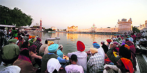 Randeep Singh captures Diwali at the Golden Temple, Amritsar