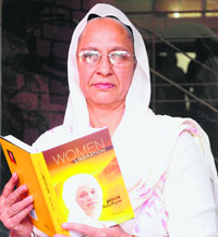 Prabhjot Kaur with her book.