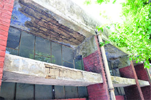 The science lab at Shaheed Sukhdev Thapar Government School, Bharat Nagar Chowk, in poor shape.