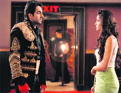 ROMANTIC TWIST: Ayushmann Khurrana &Pooja Salvi 