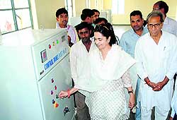 Haryana minister Kiran Choudhry inaugurates a power substation at Leghan Bhanan in Bhiwani district on Tuesday