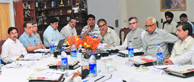 Governor NN Vohra and Chief Minister Omar Abdullah address a meeting of the Council of Sher-e-Kashmir University of Agricultural Sciences and Technology, Jammu, on Tuesday.