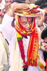 Andhra CM Kiran Kumar Reddy during Ram Navmi celebrations at Barshadam temple in Hyderabad on Friday