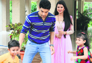A still from Punar Vivah