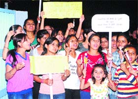 Students of JCD Vidyapeeth take out a procession against the Delhi rape incident in Sirsa