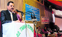 M Akram, Principal District and Sessions Judge, Ramban, pays tributes to the late Justice DD Thakur at Ukhral, Ramsu