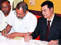 Officials of the Indo-British Trade Council and the Ludhiana Business Association sign a memorandum on Monday