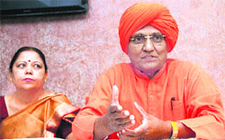 Swami Agnivesh addresses a press conference in Dehradun on Tuesday. 