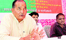 Kashi Singh Aeri addresses a press conference in Dehradun on Wednesday