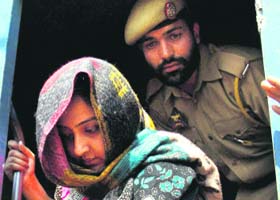 Saradha group director Debjani Mukherjee being taken to the CJM court at Ganderbal in J&K on Wednesday