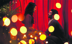 a still from Aashiqui 2