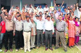 The Block Development Office staff protest at Nurpur on Saturday