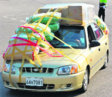 A South Korean car, carrying goods made at the inter-Korean Kaesong Industrial Complex in North Korea, at the border city of Paju on Saturday. 