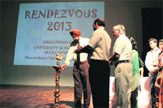 Lt Gen (retd) DDS Sandhu, Vice-Chancellor, Kurukshetra University, at the alumni meet Rendezvous 2013 of the University School of Management, KU. 