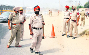 The Punjab Police deputed its personnel at PAP Chowk in wake of reports that Hindu Jagriti Manch activists may try to stop the Sada-e-Sarhad bus in Jalandhar on Monday. 