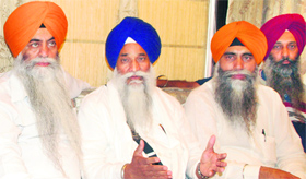 Akal Takht Jathedar Giani Gurbachan Singh (second from left) at a press conference in Ludhiana on Wednesday.