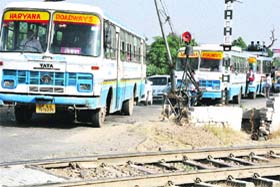 A view of traffic congestion at the level crossing near Sonepat cooperative sugar mill on the Delhi-Ambala section of the Northern Railway in Sonepat
