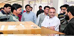 Director Estates J&K Mohammad Hussain Malik reviews arrangements at the Civil Secretariat ahead of the reopening Durbar in Srinagar on Saturday