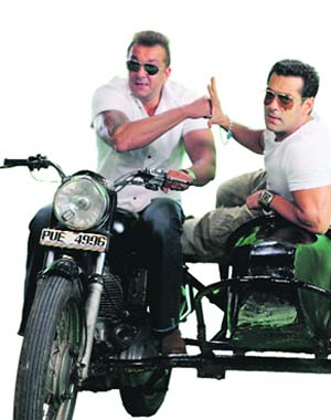 Sanjay Dutt and Salman Khan in Bigg Boss