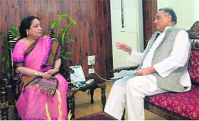 Bahuguna meets Union Minister of State for Environment Jayanti Natrajan in New Delhi on Monday