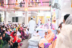 Sunita Setia makes an announcement for setting up of a multi-specialty charitable hospital in Sirsa recently.
