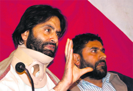 JKLF chairman Yasin Malik addresses mediapersons in Srinagar on Monday. 