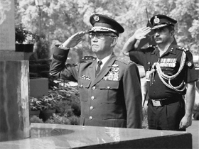 Gen Eiji Kimizuka, Chief of Staff, Japan Ground Self-Defence Force, at Amar Jawan Jyoti in New Delhi on Monday.