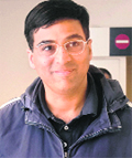 Viswanathan Anand arrives in Stavanger, Norway, to compete in the Norway Chess tournament.  Reuters