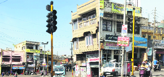 Traffic signals rendered non-functional on a couple of busy roads in Jammu.