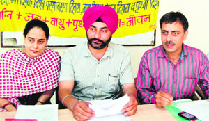 Members of NGO Mission Aagaaz during the media sensitisation workshop in Amritsar on Friday. 