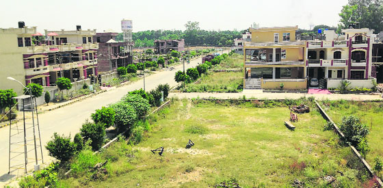 There are very few PUDA-approved colonies in Gurdaspur as illegal colonies have mushroomed here 