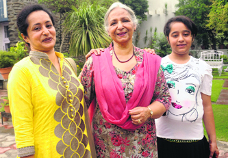 Ranjana Tulsi (centre) with her daughter, Rumkan Arora, and granddaughter, Jyotika, at Sector 21