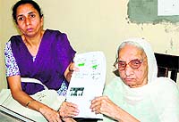Kawaljit Kaur (left) and her mother address the mediapersons in Amritsar on Thursday