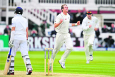 Tim Southee took 4/58 as England slumped to 232 all out on the second day of the first Test.
