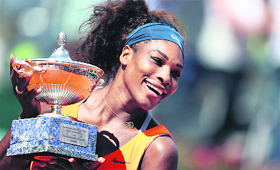 Serena Williams beat Victoria Azarenka 6-1, 6-3 in Rome on Sunday.