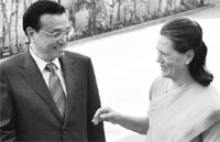 Chinese Premier with UPA chairperson Sonia Gandhi in New Delhi. A Tribune photo