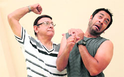 Kanwarjit Paintal (L) with his son Hiten