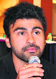 Actor Arya Babbar interacts with mediapersons while promoting his forthcoming Punjabi film Jatts in Golmaal at a hotel in Bathinda on Tuesday. Photo: Bhupinder Dhillon